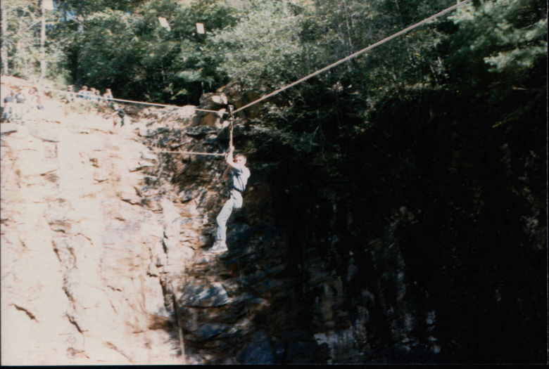 Suspension Traverse